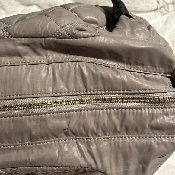 Kate Spade Quilted Tan Shoulder Bag - Picture 4 of 8